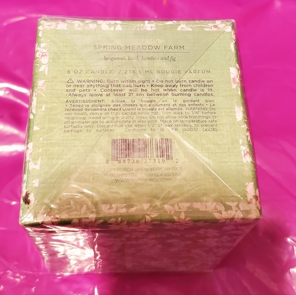 Tori Burch Spring Medow Farm Scent Candle NEW - Picture 2 of 4